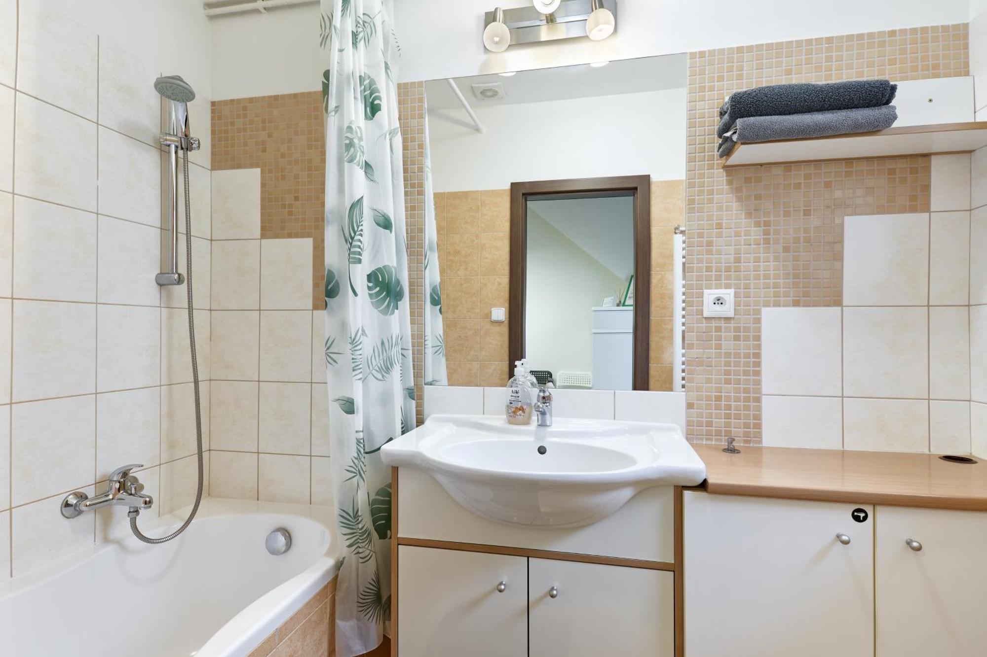 Excellent In Center 5 Min Walk From The Colonnade * Карловы Вары