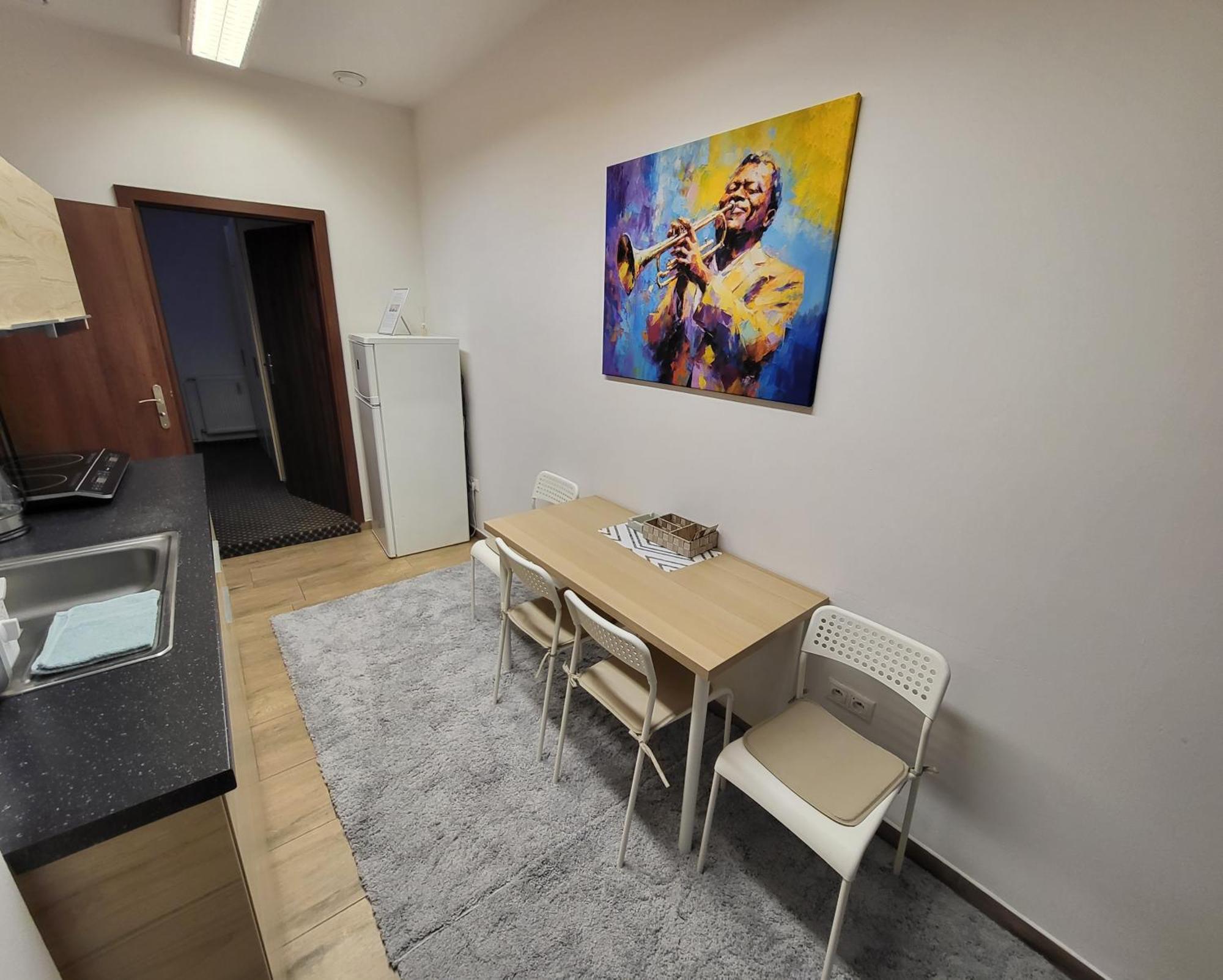 Excellent In Center 5 Min Walk From The Colonnade Апартаменты