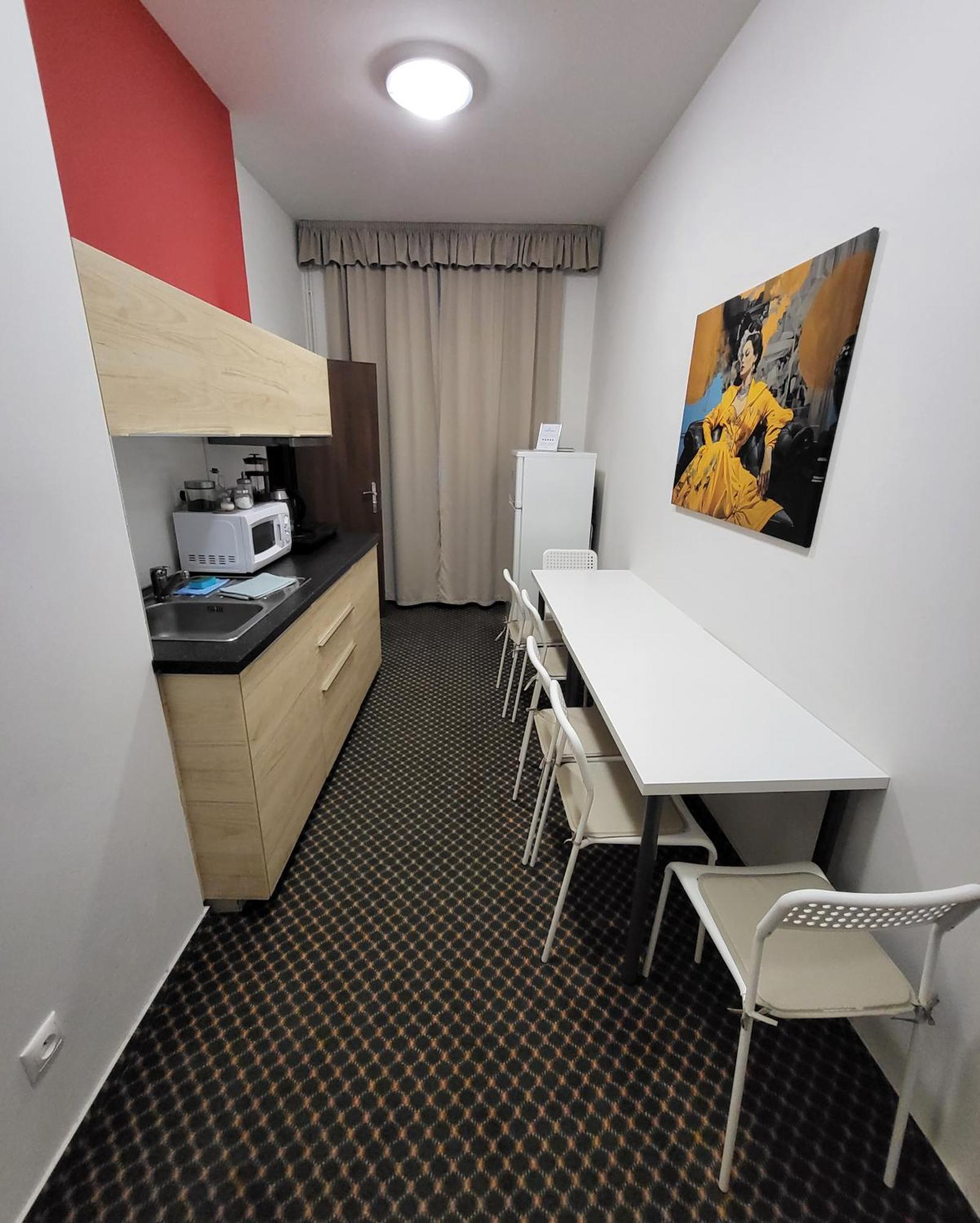 Excellent In Center 5 Min Walk From The Colonnade Апартаменты