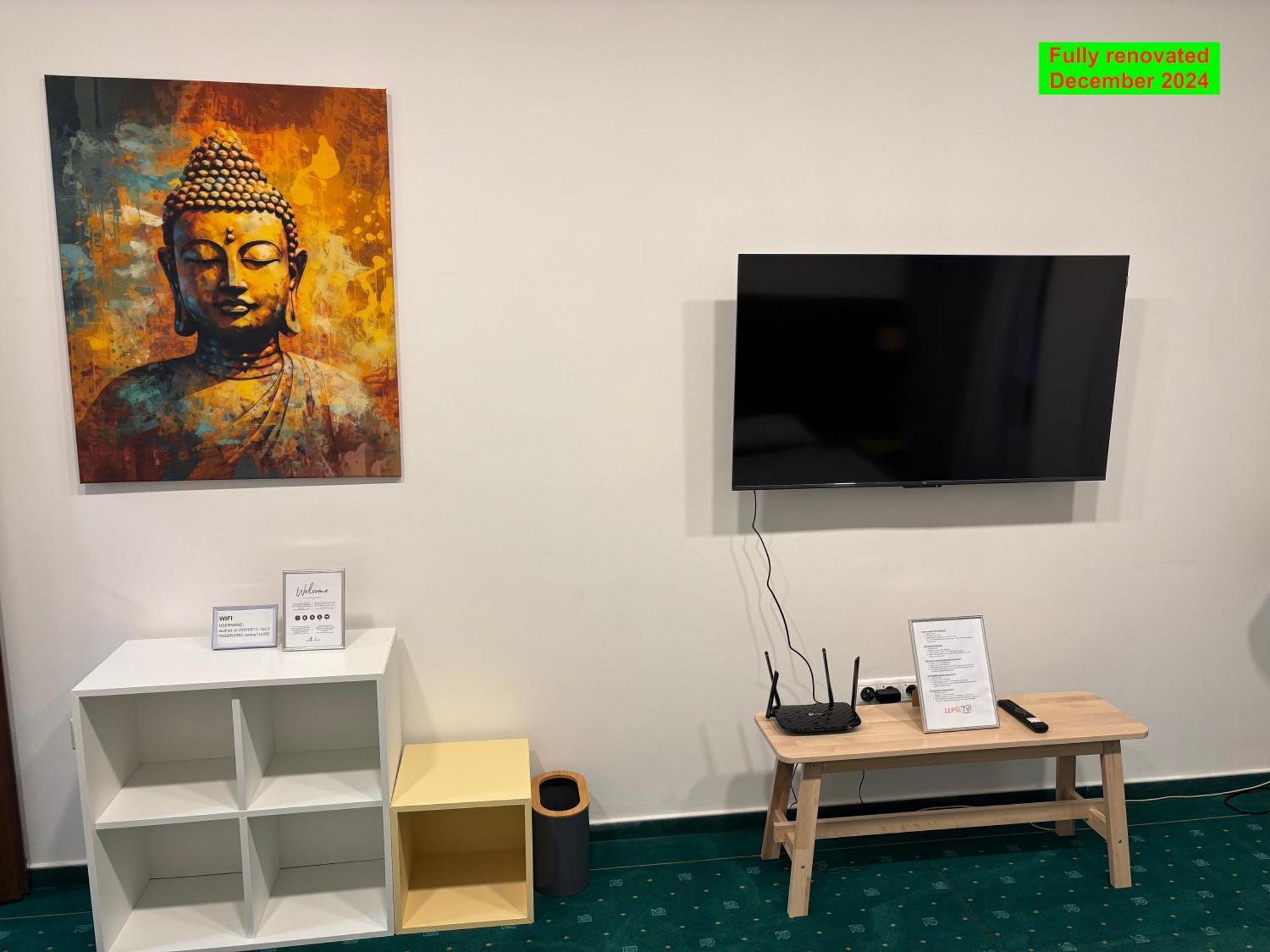 Excellent In Center 5 Min Walk From The Colonnade